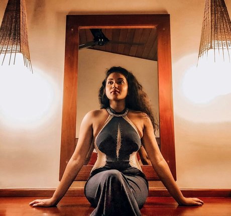 Nimesha Jayarathne porn model image