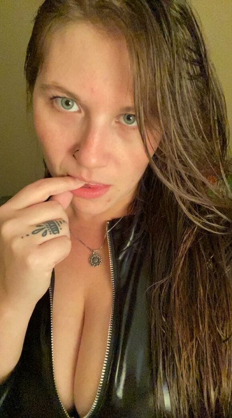 spookshowbabyyyy naked pornstar gallery