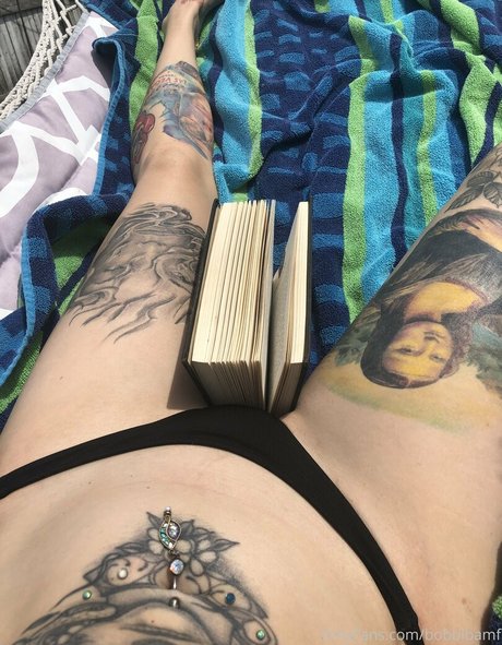 bobbibamf star exclusive photos