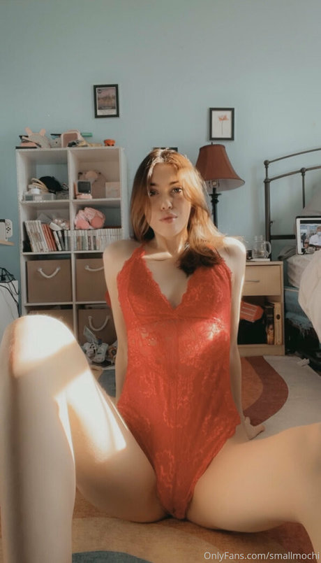 smallmochi erotic actress archive