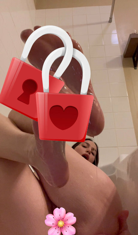 doseofdesiree pornstar naked picture