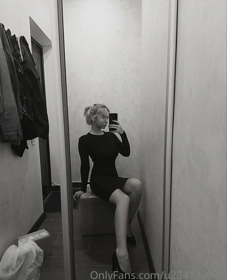 flora belll sexy pornstar pics