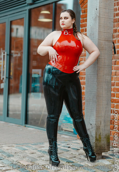 misspheejameson high quality actress picture