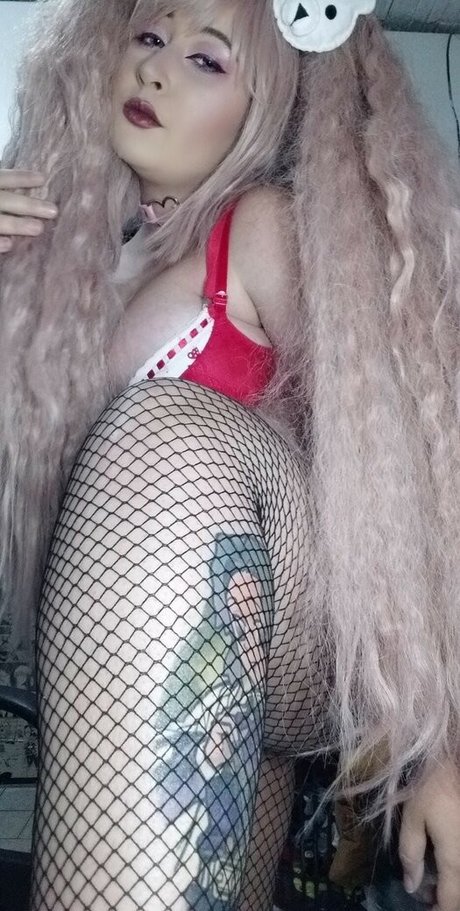 SassNessie hd actress photos