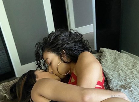 Kassandra Lee erotic pornstar image