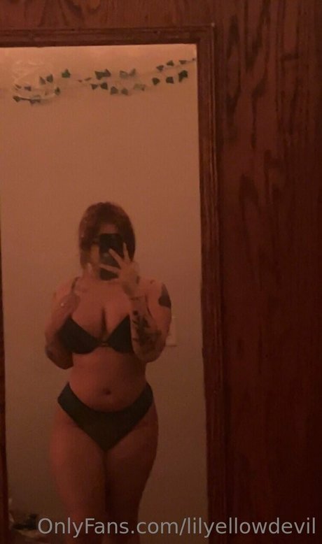 Lilyellowdevil top pornstar photo