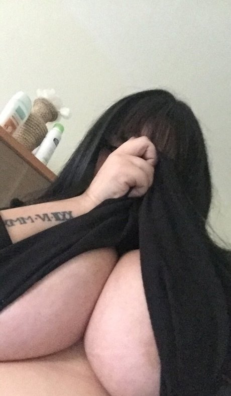 Raxien free model pictures