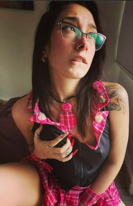 Karoltwerk pornstar nude pic