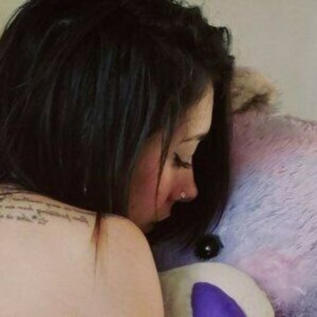 Karoltwerk art model archive