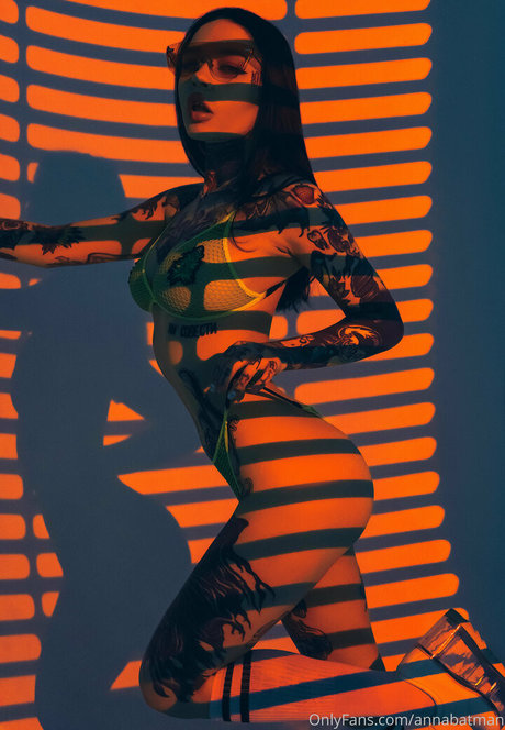 annabatman art model picture