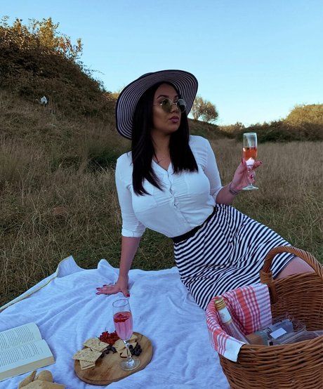 ebony feet onlyfans beautiful photo