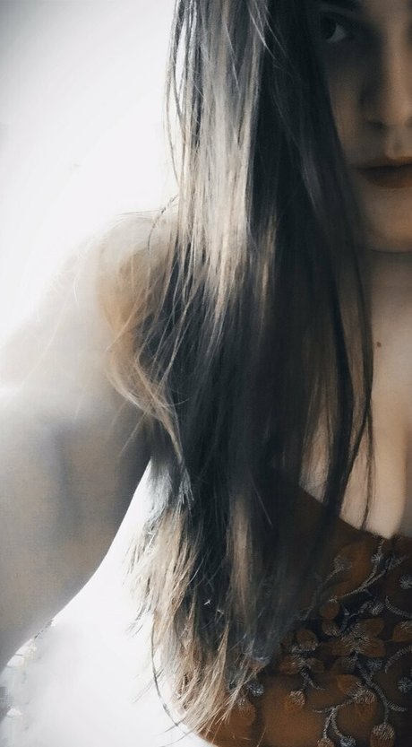 mordacia perfect actress photo