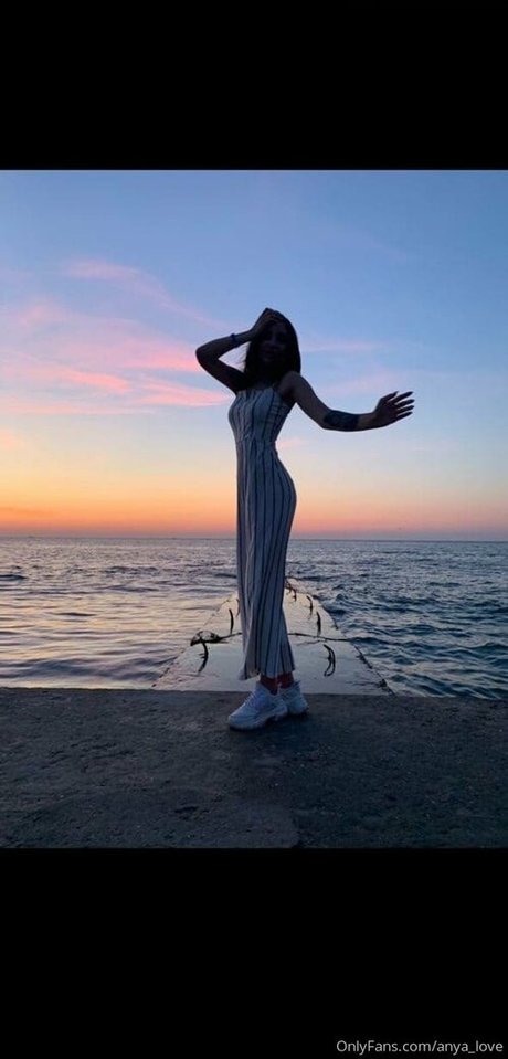 anyalove2 model porn photo