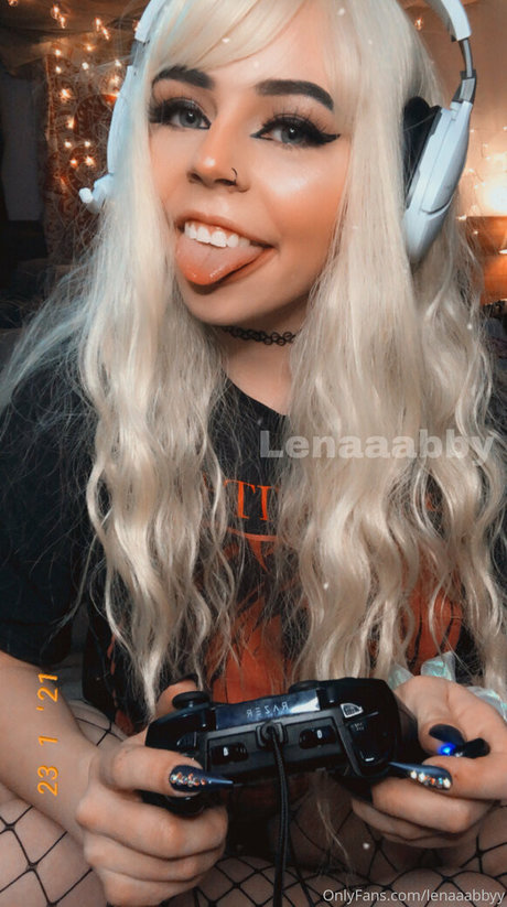 lenaaabbyy pornographic star img