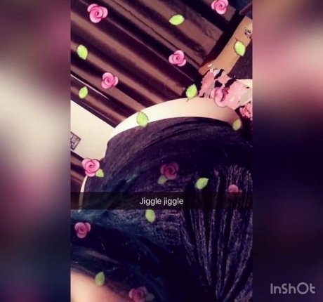 RainIsWet nice model pic