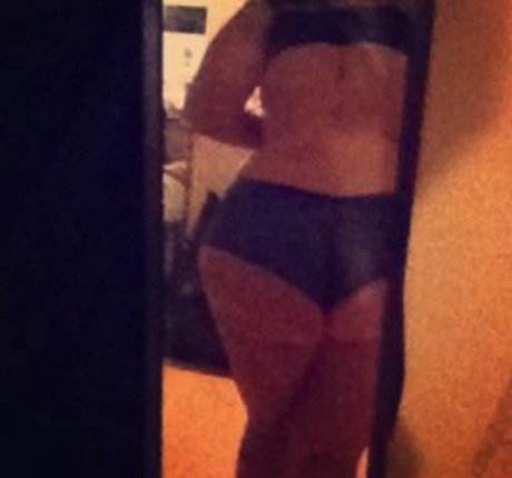 RainIsWet hd actress pictures