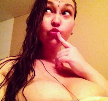 RainIsWet nudes pornstar gallery