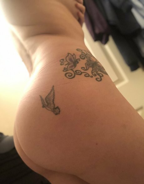 thigh high socks onlyfans nude galleries