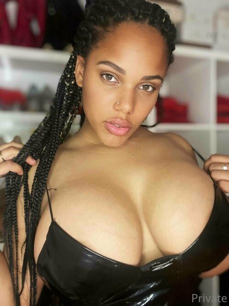 Miss bonnie model high quality images