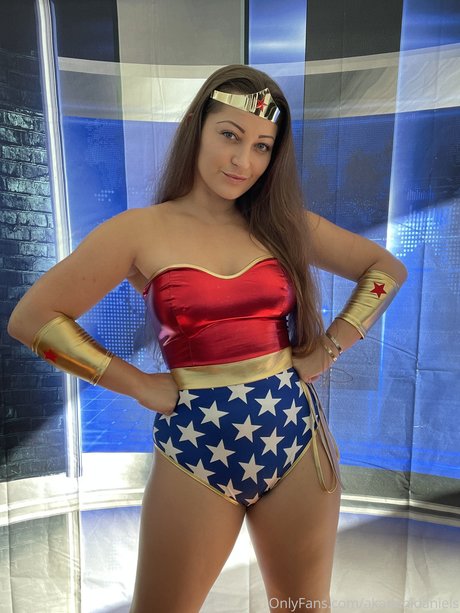 smile onlyfans pornographic images