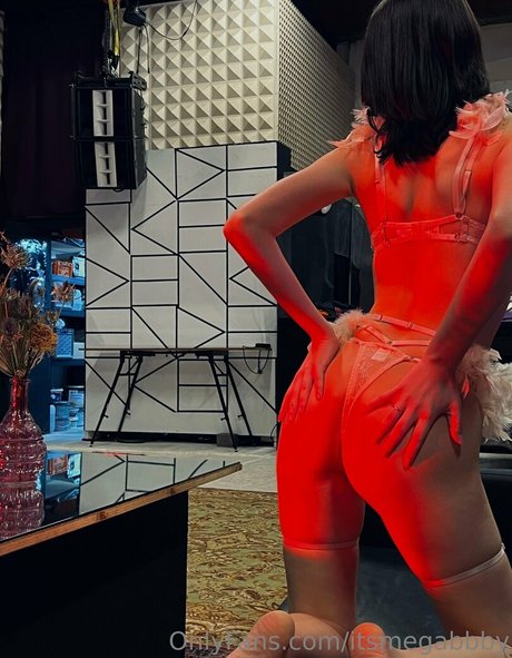 itsmegabbby model sex photos