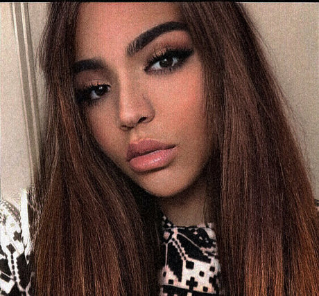 XoBigTittyQueen pornstar nice pics