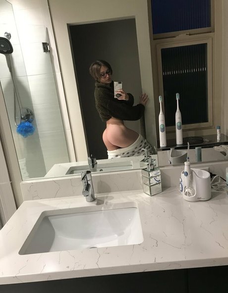 facesitting onlyfans free nude img