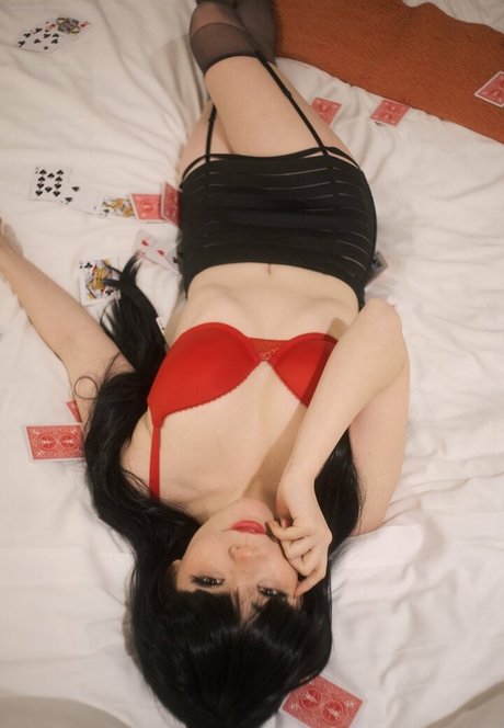 busty mom onlyfans pornographic pictures