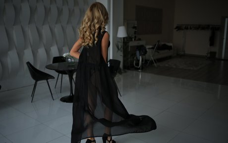 asian onlyfans erotic image