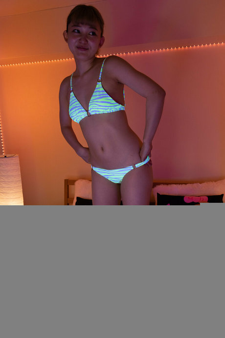 Japanese Cutie Next Door pretty actress pics