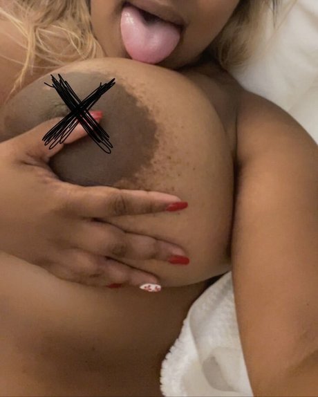 billiondollarboobs pornographic star img