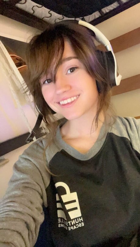 eloisenoice pornstar erotic gallery