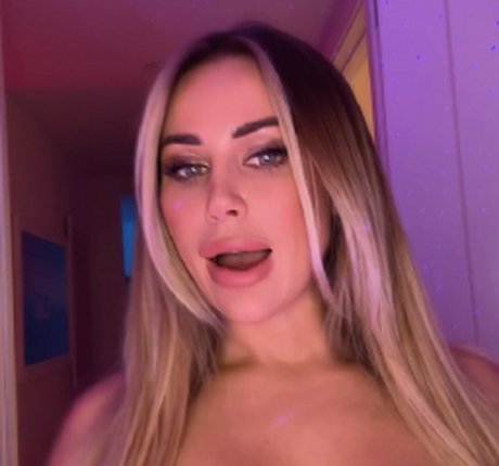 Amanda Mae Lynn model hot pictures