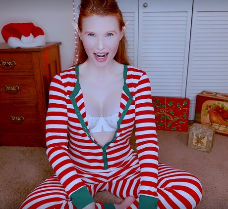 rubyday nude actress pictures