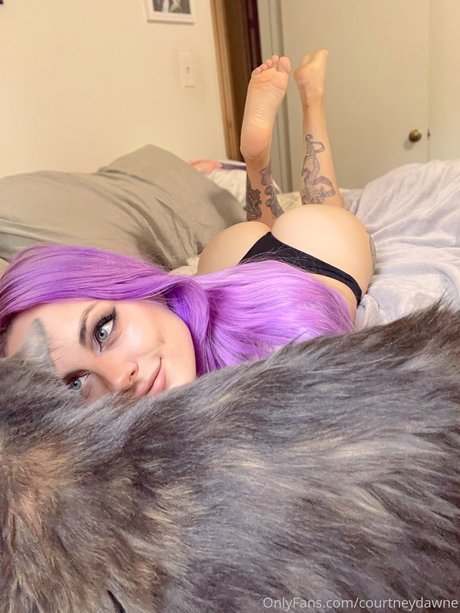 Courtney Dawne xxx model gallery