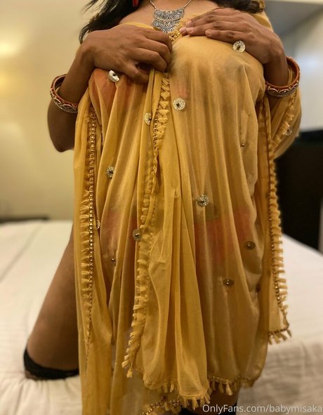 fight onlyfans pornographic image