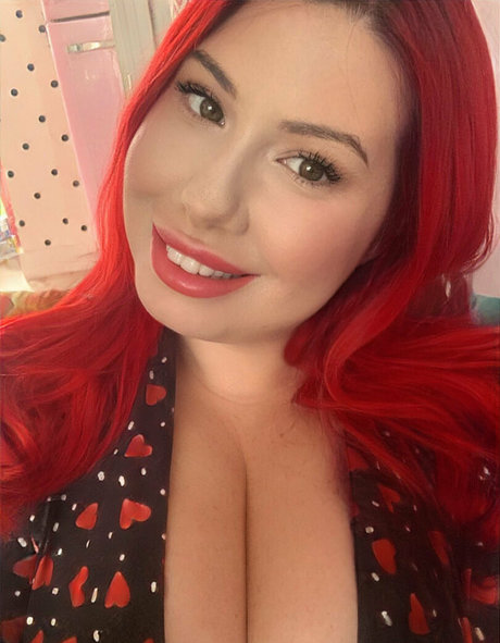 Lucy Jones art pornstar pictures