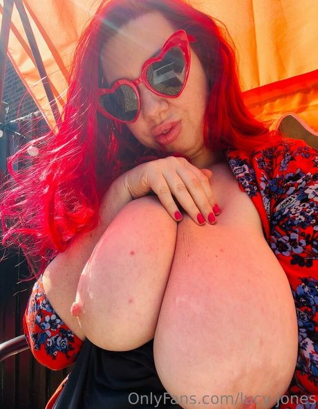 Lucy Jones pornstar nude photos