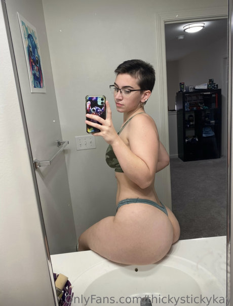 trans girl onlyfans free naked img