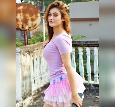 Nidhi Maheshwari pornographic actress pics