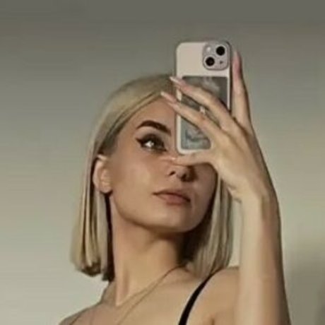 Lina Hsly sex model pictures