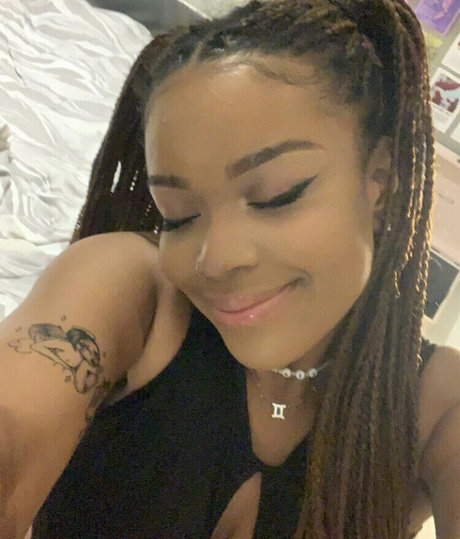 Hell0kittyevie pornstar adult img