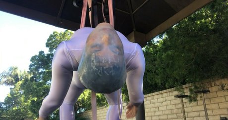 onnaloves best model image