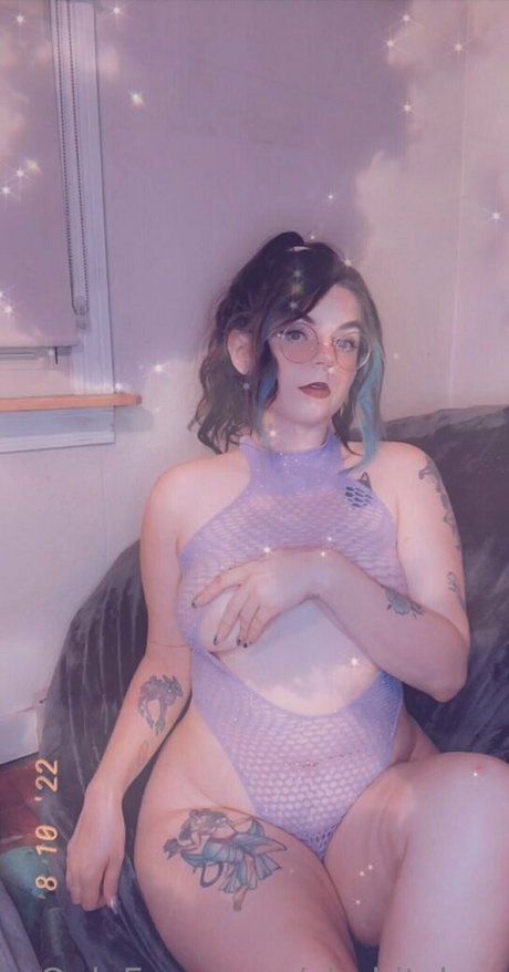 chobitches hot model picture