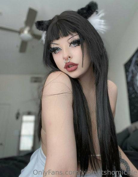 violentshomicide model erotic pics