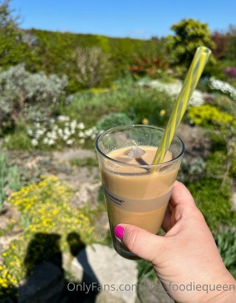 the foodiequeen model adult gallery