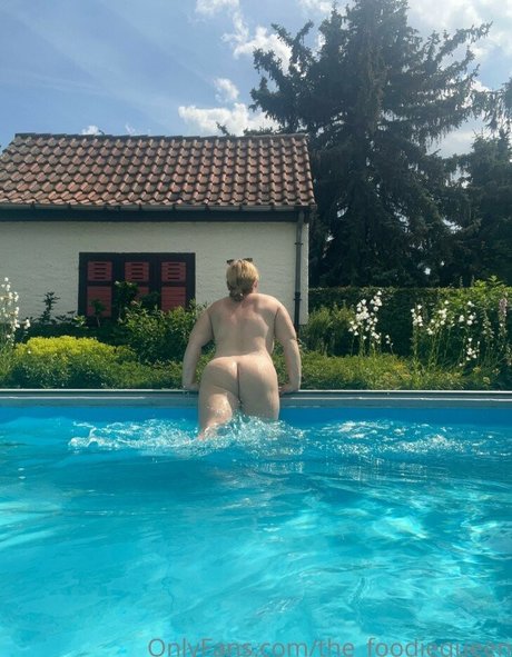 the foodiequeen pornographic model archive