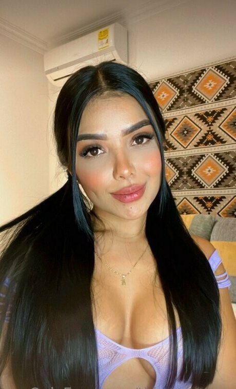 thianabrown exclusive star picture