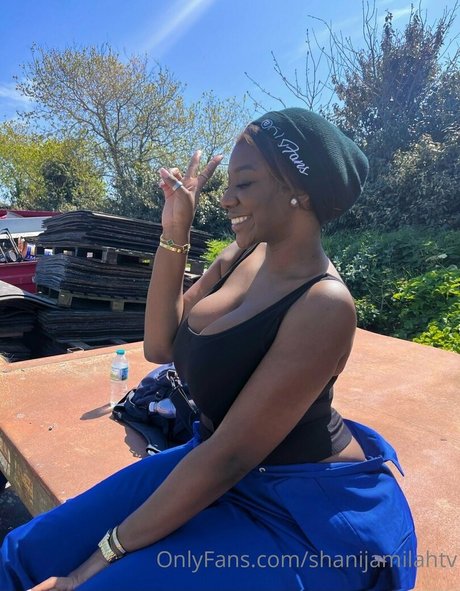 shanijamilahtv sexy star photos
