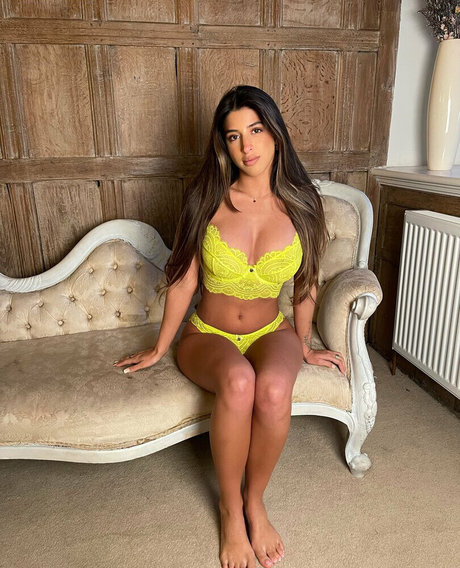 Alexa Campbell model pornographic img